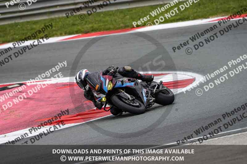 cadwell no limits trackday;cadwell park;cadwell park photographs;cadwell trackday photographs;enduro digital images;event digital images;eventdigitalimages;navarra;no limits trackdays;peter wileman photography;racing digital images;trackday digital images;trackday photos